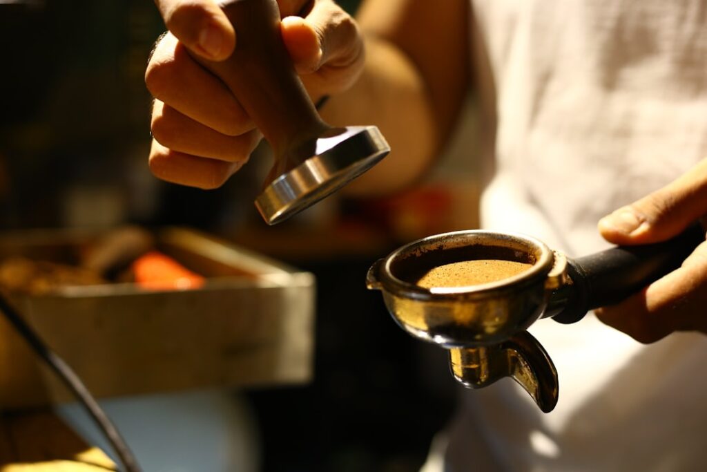 cara melatih barista pemula untuk coffee shop baru