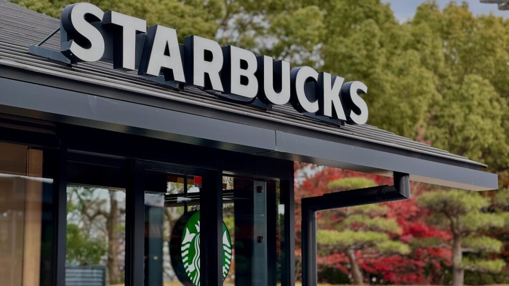 cara menentukan lokasi strategis untuk membuka coffee shop