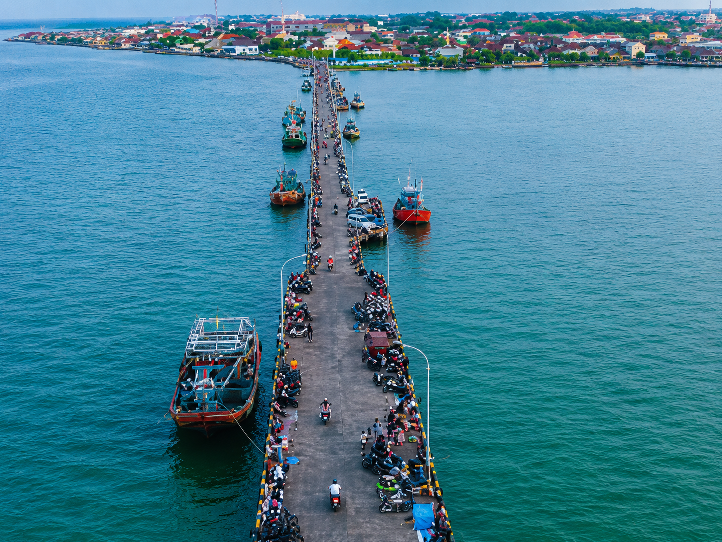Dermaga Ujungbatu