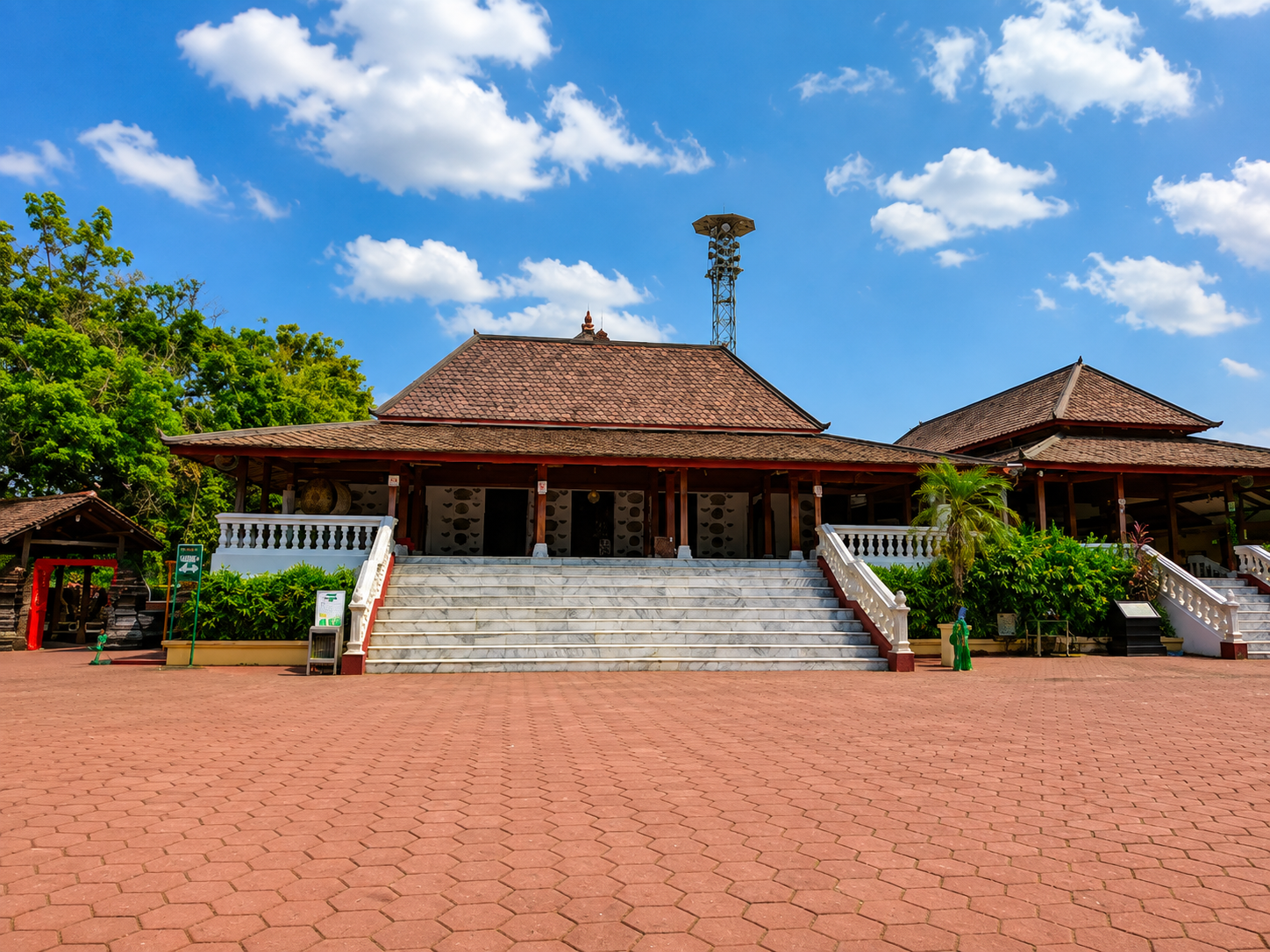 Masjid Mantingan Makam Sultan Hadirin Masjid Mantingan Makam Sultan Hadirin