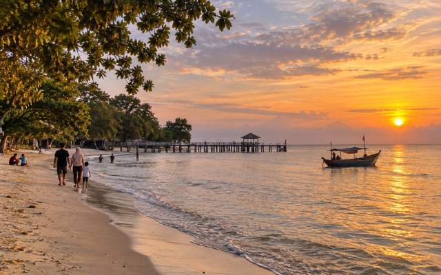 Pantai Teluk Awur Jepara