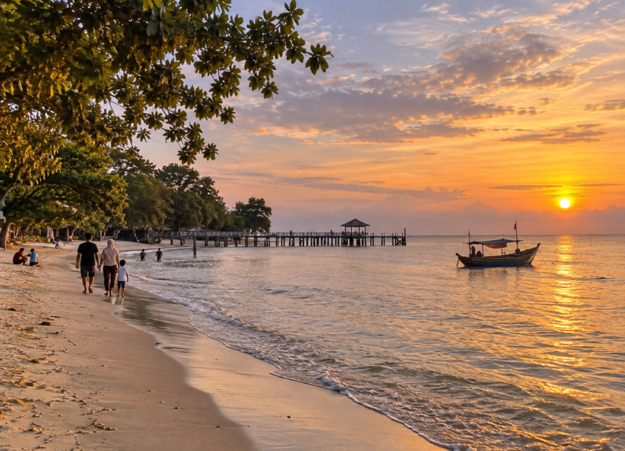 Pantai Teluk Awur Jepara